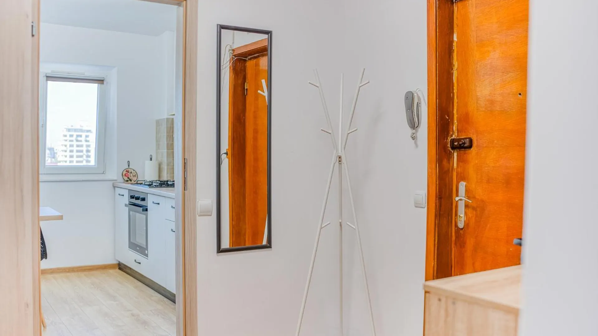 Bucharest Playful Retreat - 1Br Cozy Apartment
