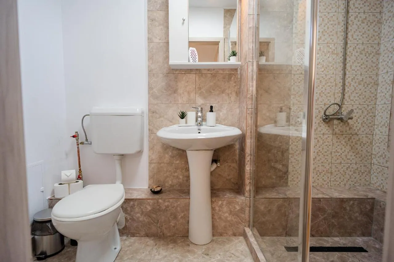 Bucharest Playful Retreat - 1Br Cozy Apartment