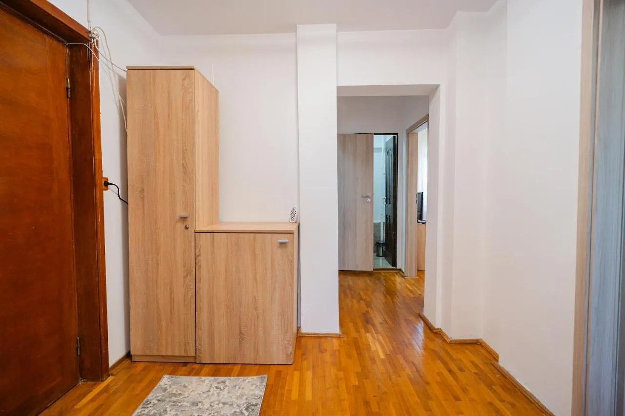 Bucharest Playful Retreat - 1Br Cozy Apartment Romania