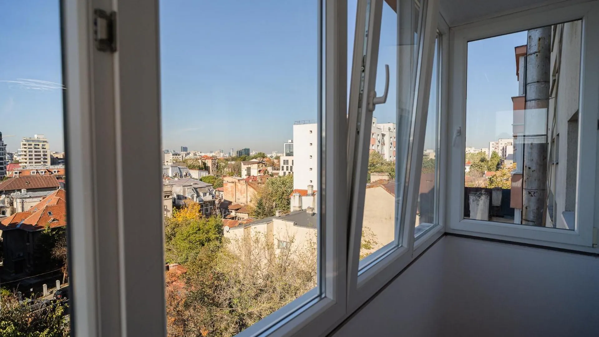 Bucharest Playful Retreat - 1Br Cozy Apartment