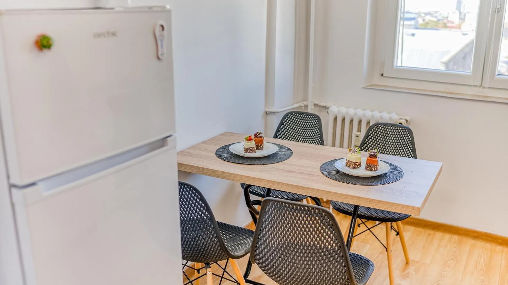 Bucharest Playful Retreat - 1Br Cozy Apartment